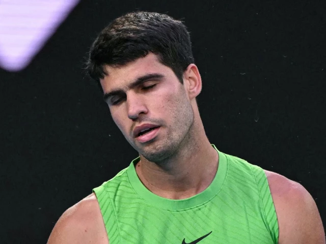 carlos alcaraz withdraws from barcelona open