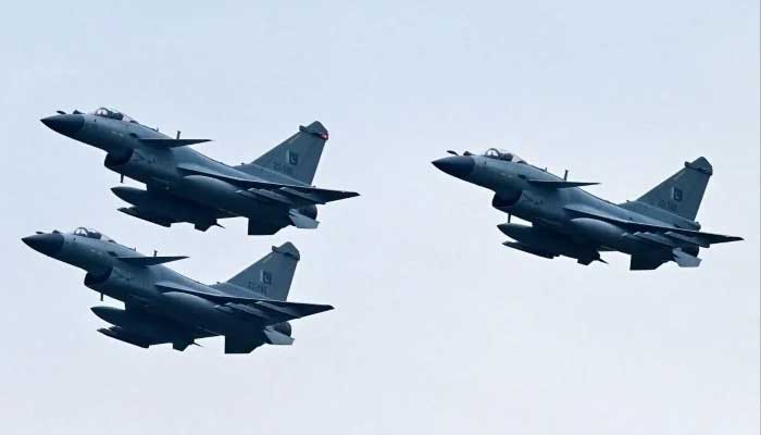 iranian delegation returned home under pakistani air escort, sources say