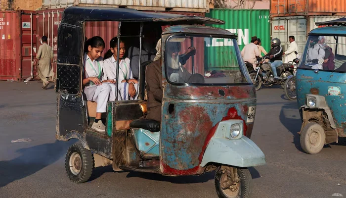 islamabad schools to switch to four day workweek