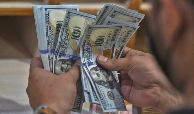 pakistan upsizes eurobond issue to $750 million through greenshoe option, official says